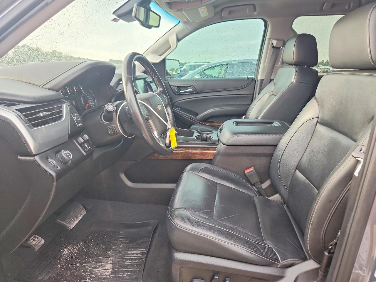 2019 Chevrolet Suburban C1500 Lt - Image 7