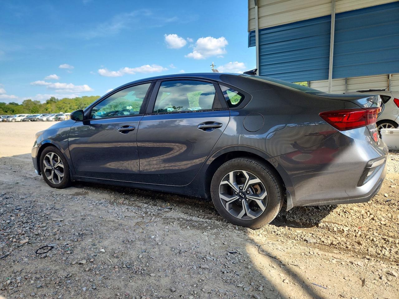 2019 Kia Forte Lxs - Image 2