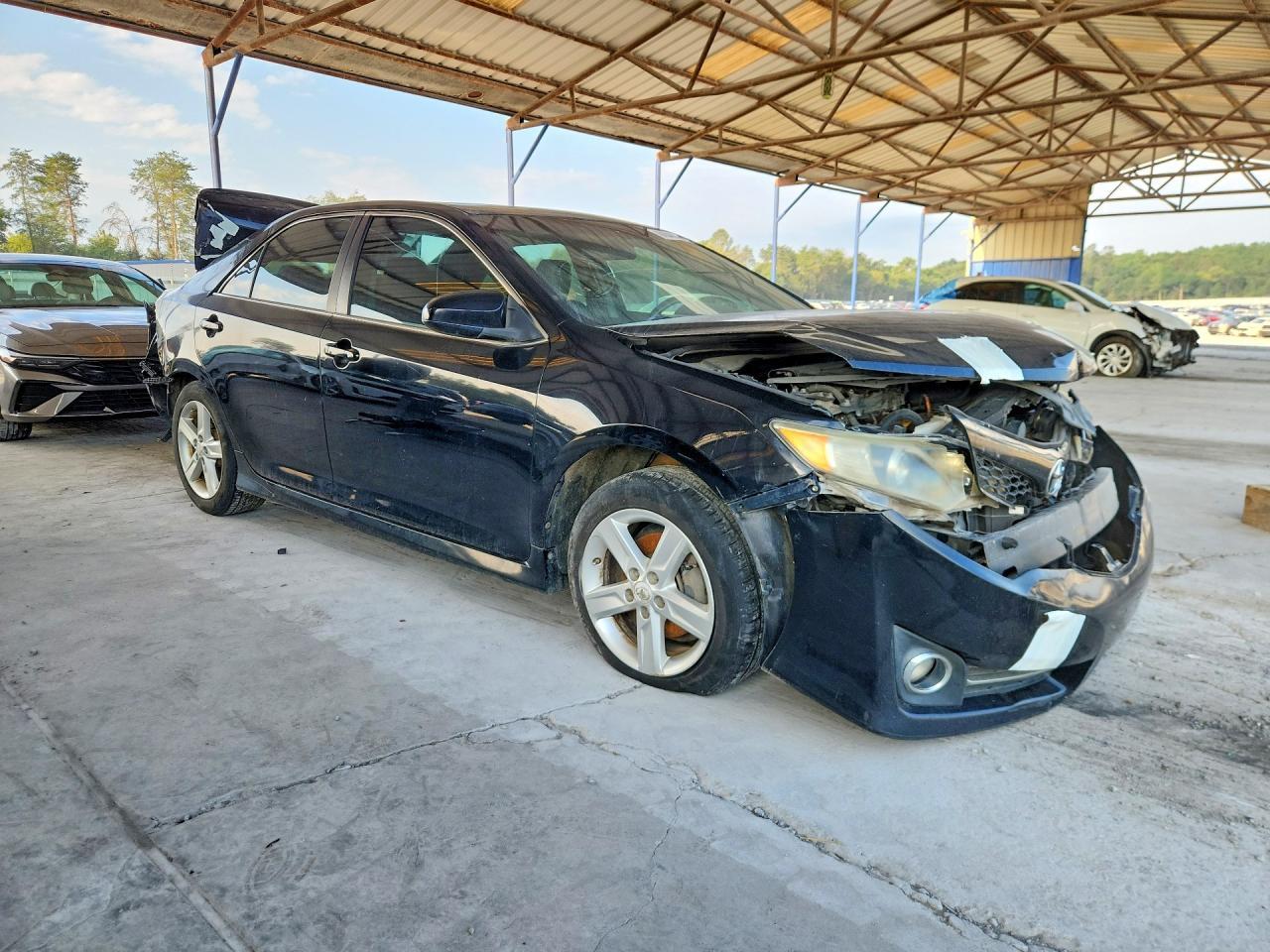 2012 Toyota Camry Se - Image 4