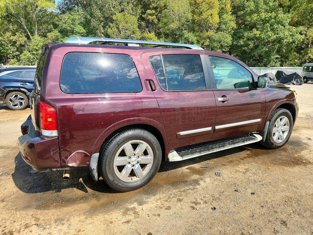 2013 Nissan Armada Sv - Image 3