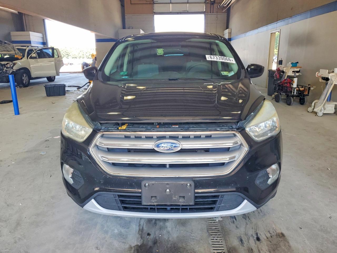 2017 Ford Escape Se - Фото 5
