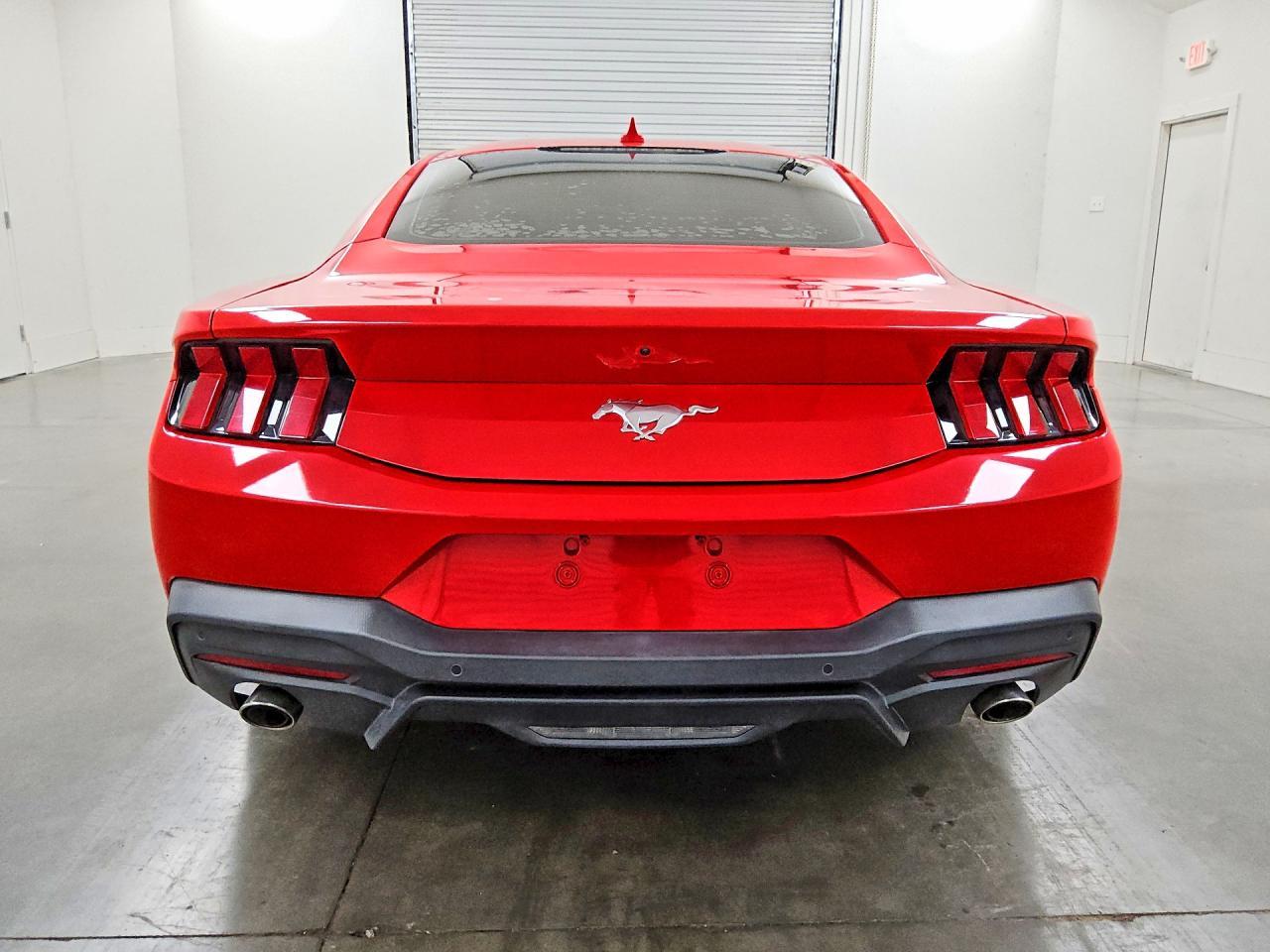 2024 Ford Mustang - Фото 6