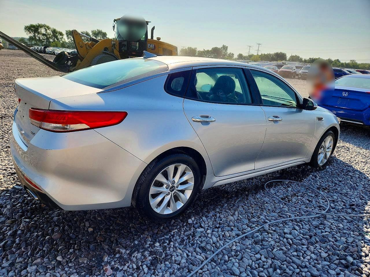 2016 Kia Optima Ex - Image 3