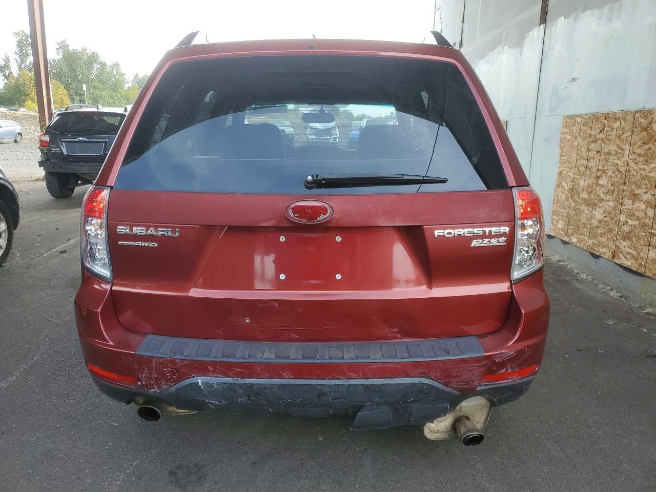 2010 Subaru Forester 2.5X Premium - Image 6