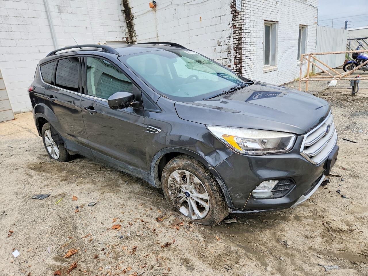 2018 Ford Escape Se - Фото 4