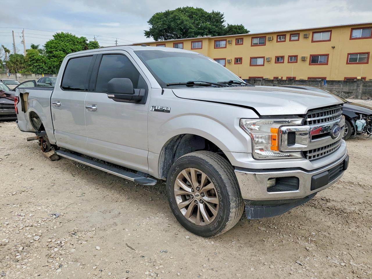 2018 Ford F150 Supercrew - Фото 4