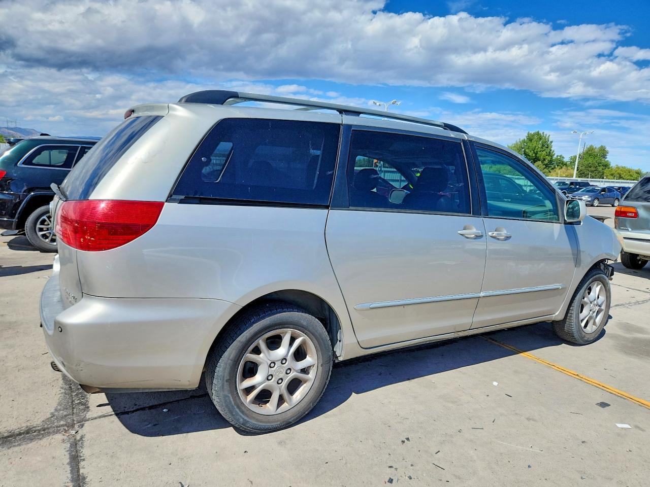 2004 Toyota Sienna Xle Limited 7 Passenger - Фото 3