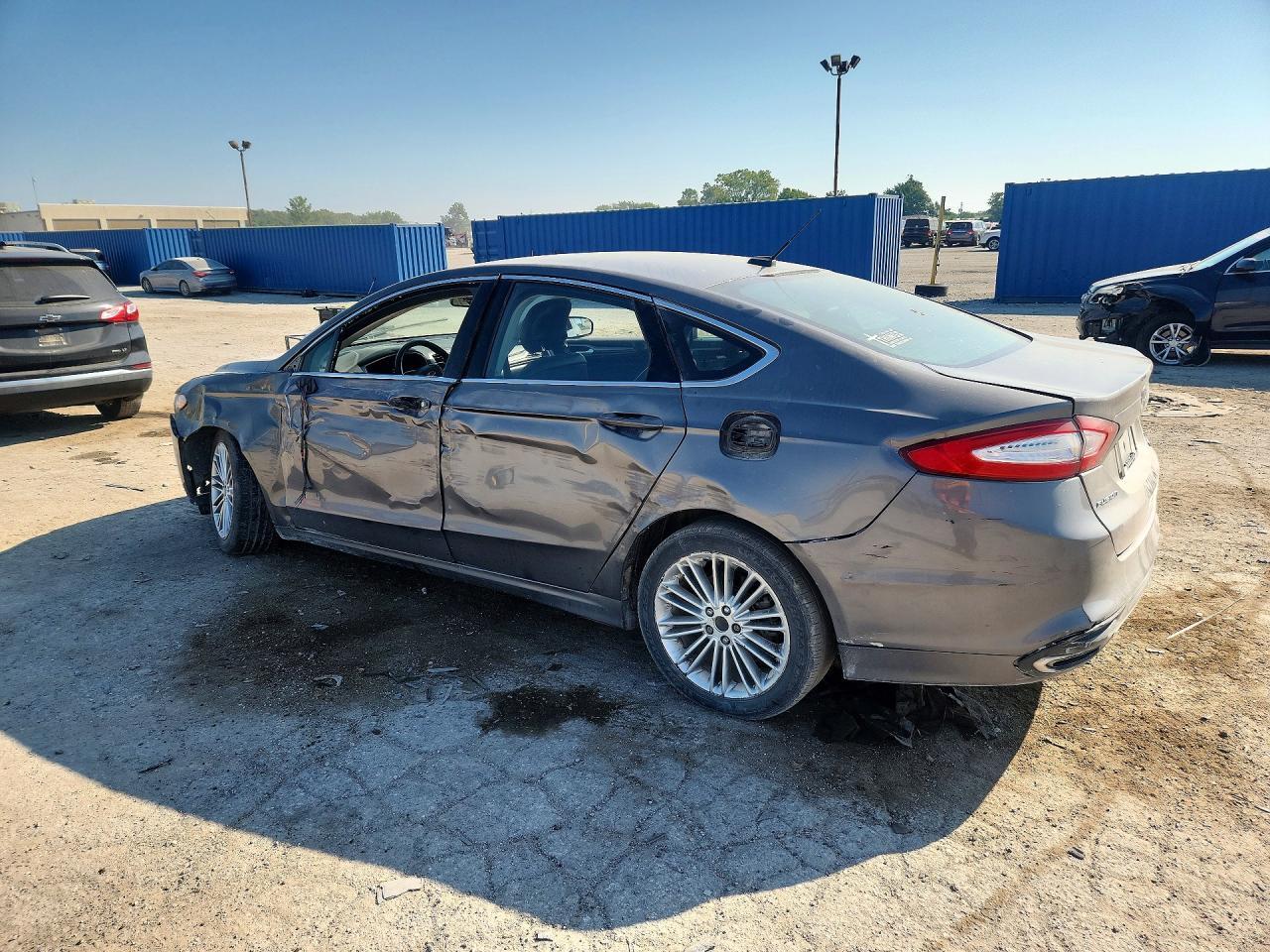 2014 Ford Fusion Se - Фото 2