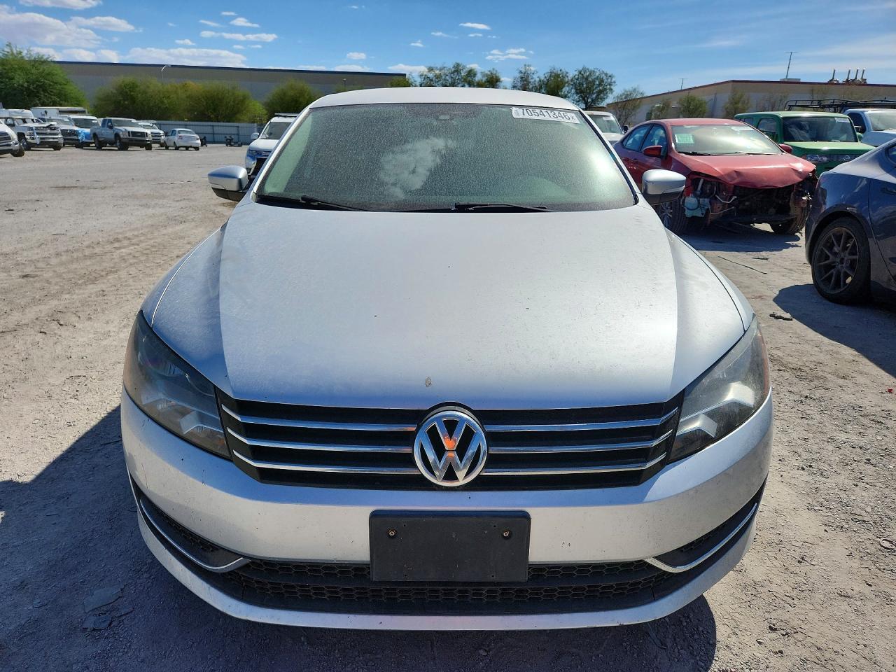 2015 Volkswagen Passat S - Image 5
