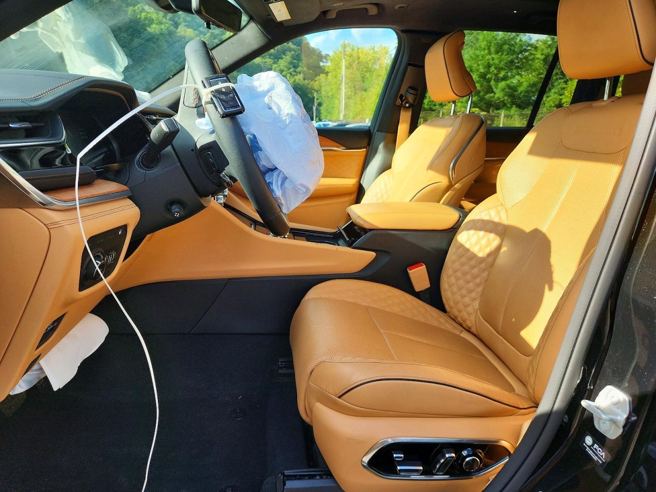 2023 Jeep Grand Cherokee Summit 4Xe - Image 7