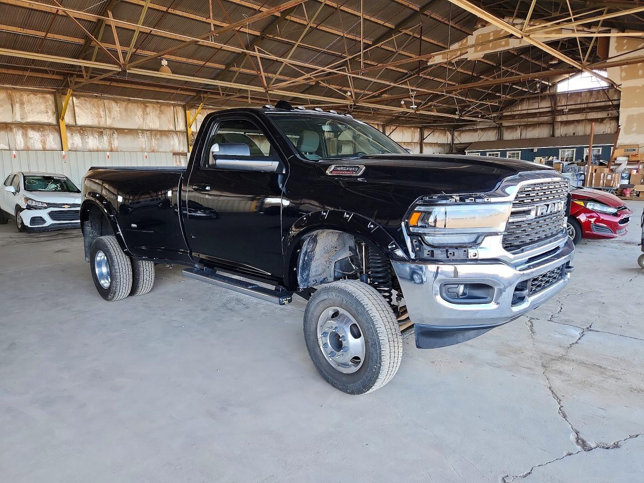 2022 Ram 3500 Big Horn/Lone Star - Image 4