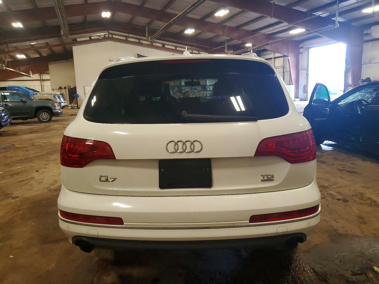 2011 Audi Q7 Premium Plus - Фото 6