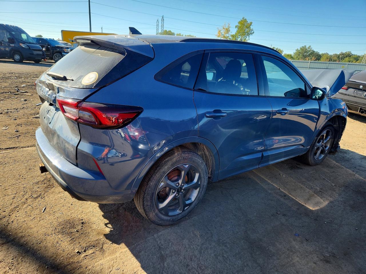 2023 Ford Escape St Line Select - Фото 3