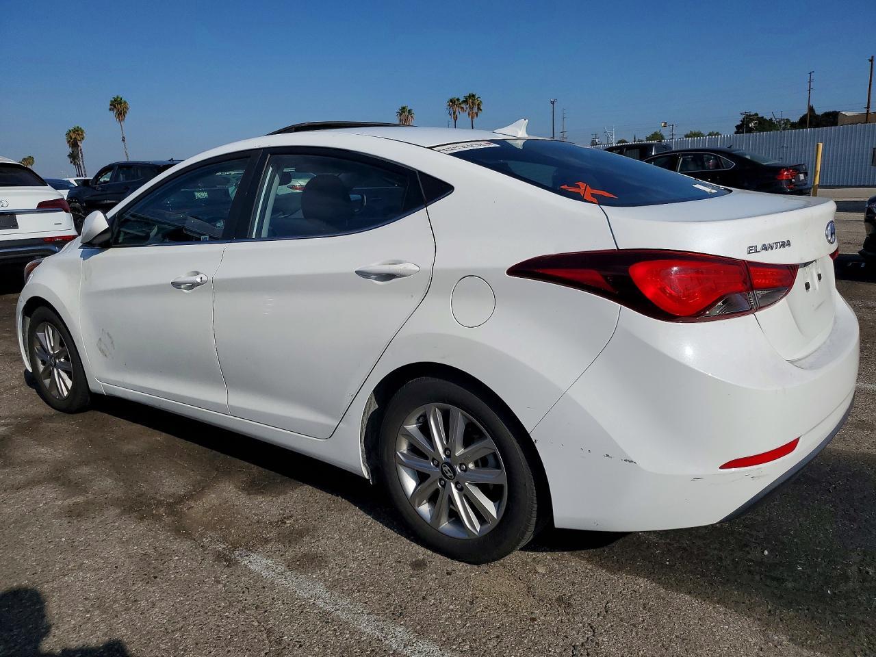 2015 Hyundai Elantra Se - Image 2