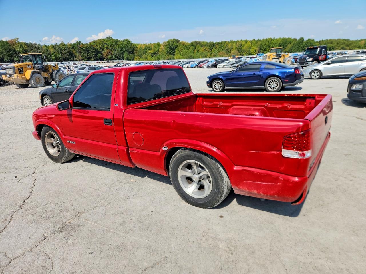 2000 Chevrolet S Truck S10 - Image 2