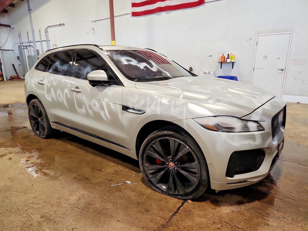 2017 Jaguar F-Pace S - Фото 4