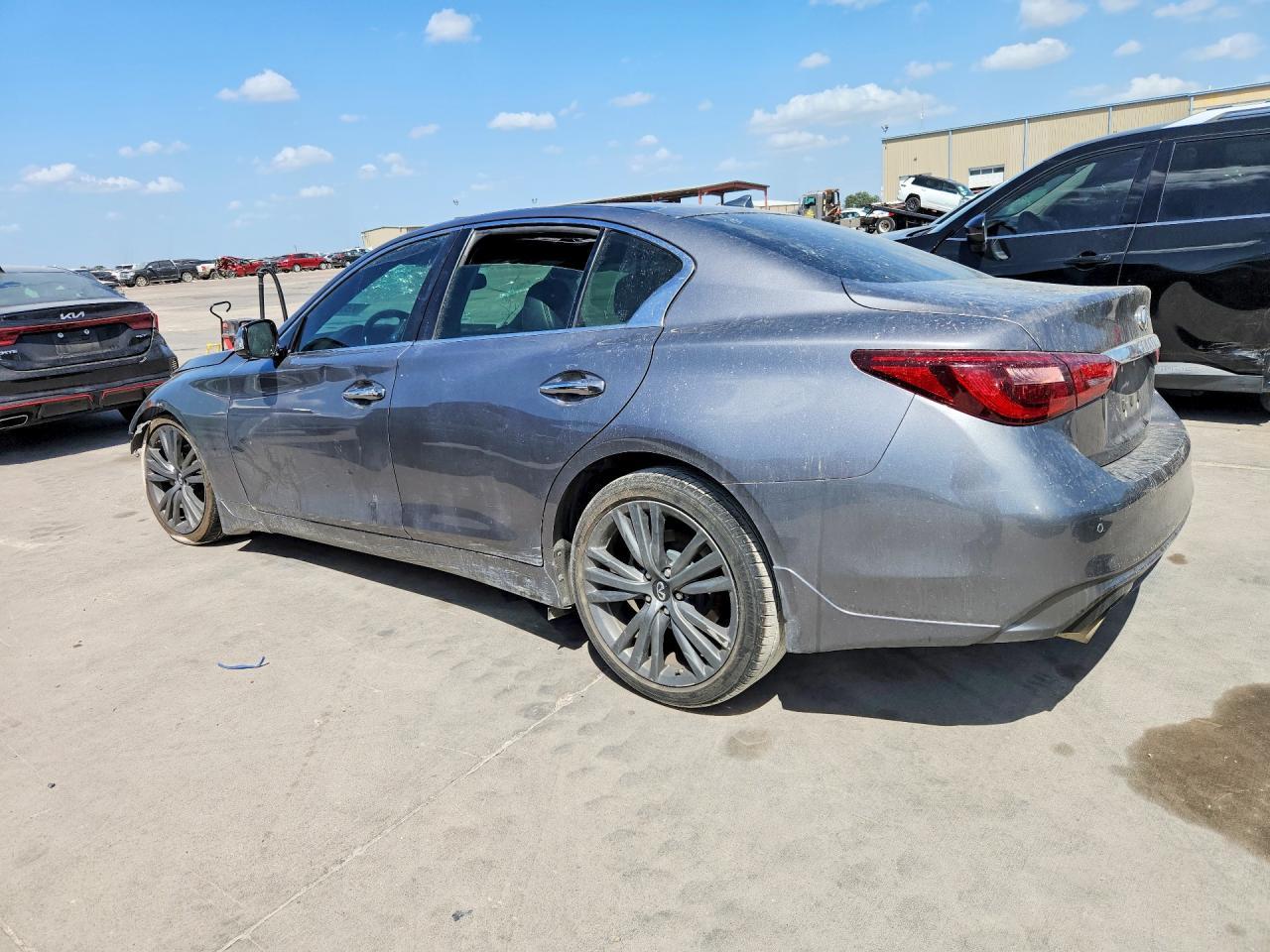 2021 Infiniti Q50 Sensory - Фото 2