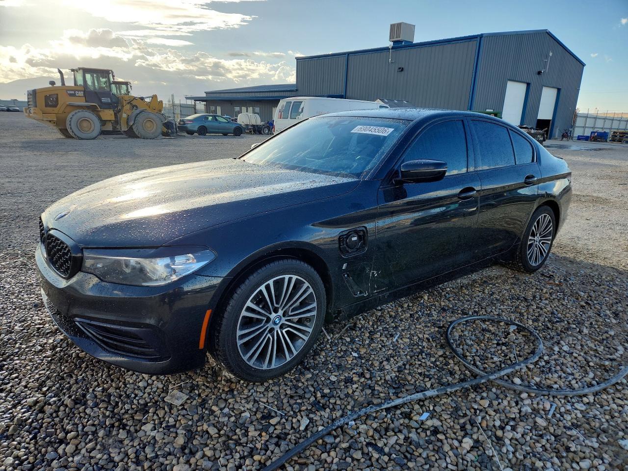 2019 BMW 530E