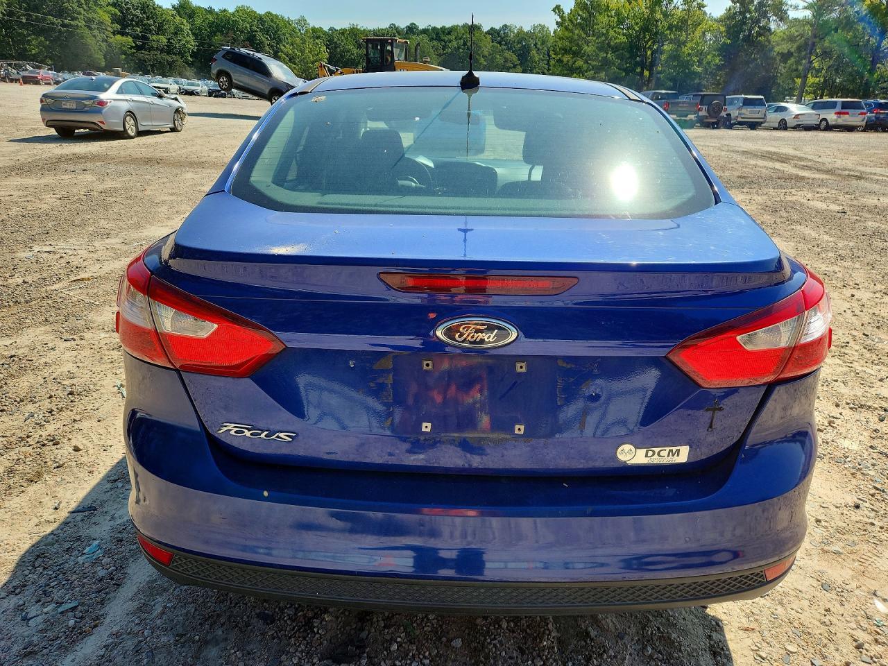2012 Ford Focus S - Image 6