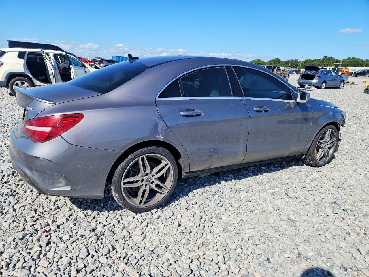 2019 Mercedes-Benz Cla 250 4Matic - Image 3