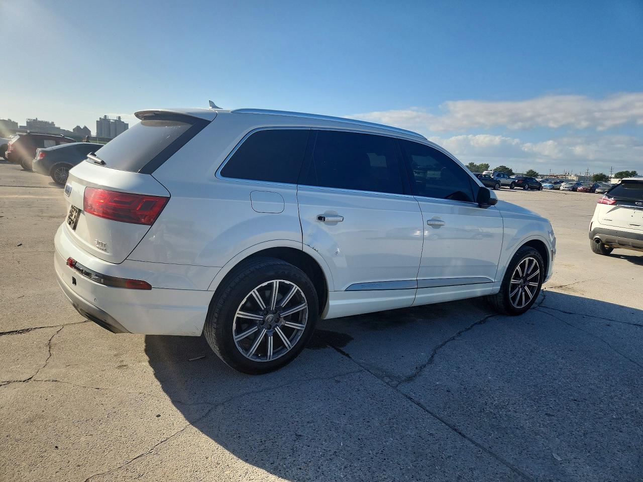 2017 Audi Q7 Premium Plus - Фото 3