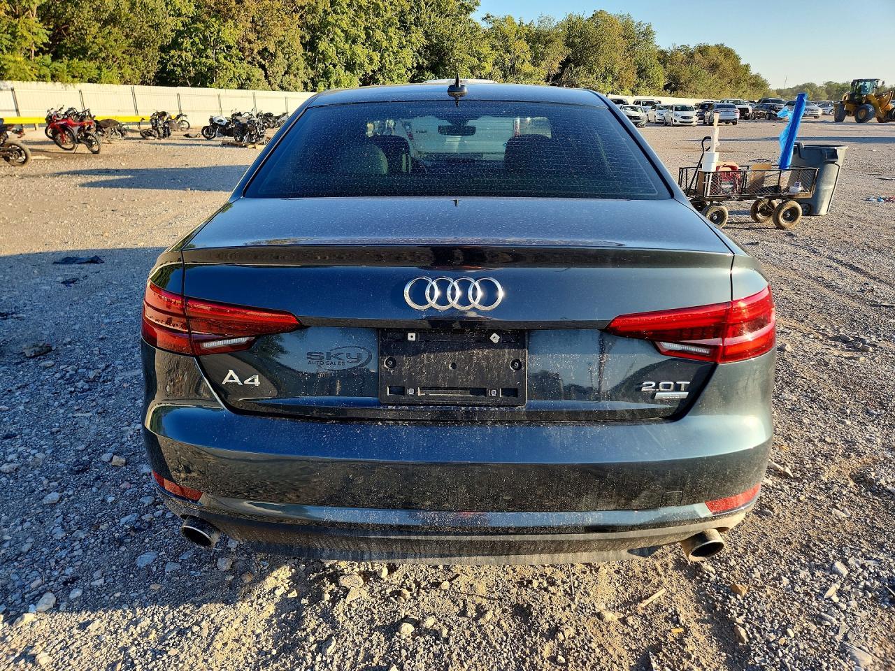 2017 Audi A4 Ultra Premium - Фото 6