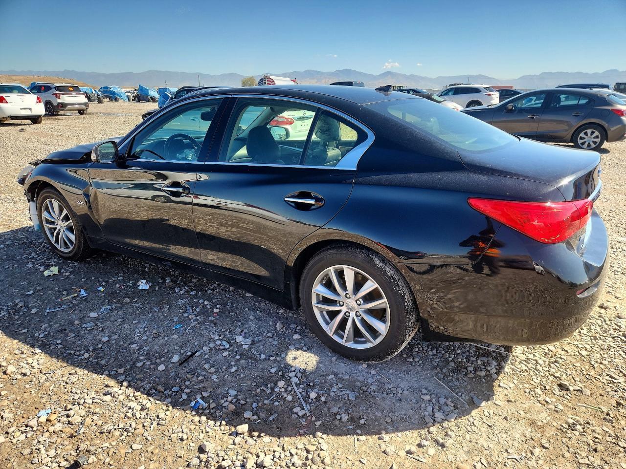 2016 Infiniti Q50 2.0T Premium - Image 2