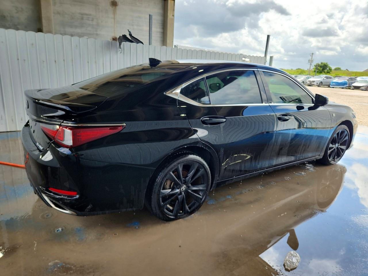 2023 Lexus Es 350 F Sport Handling - Фото 3