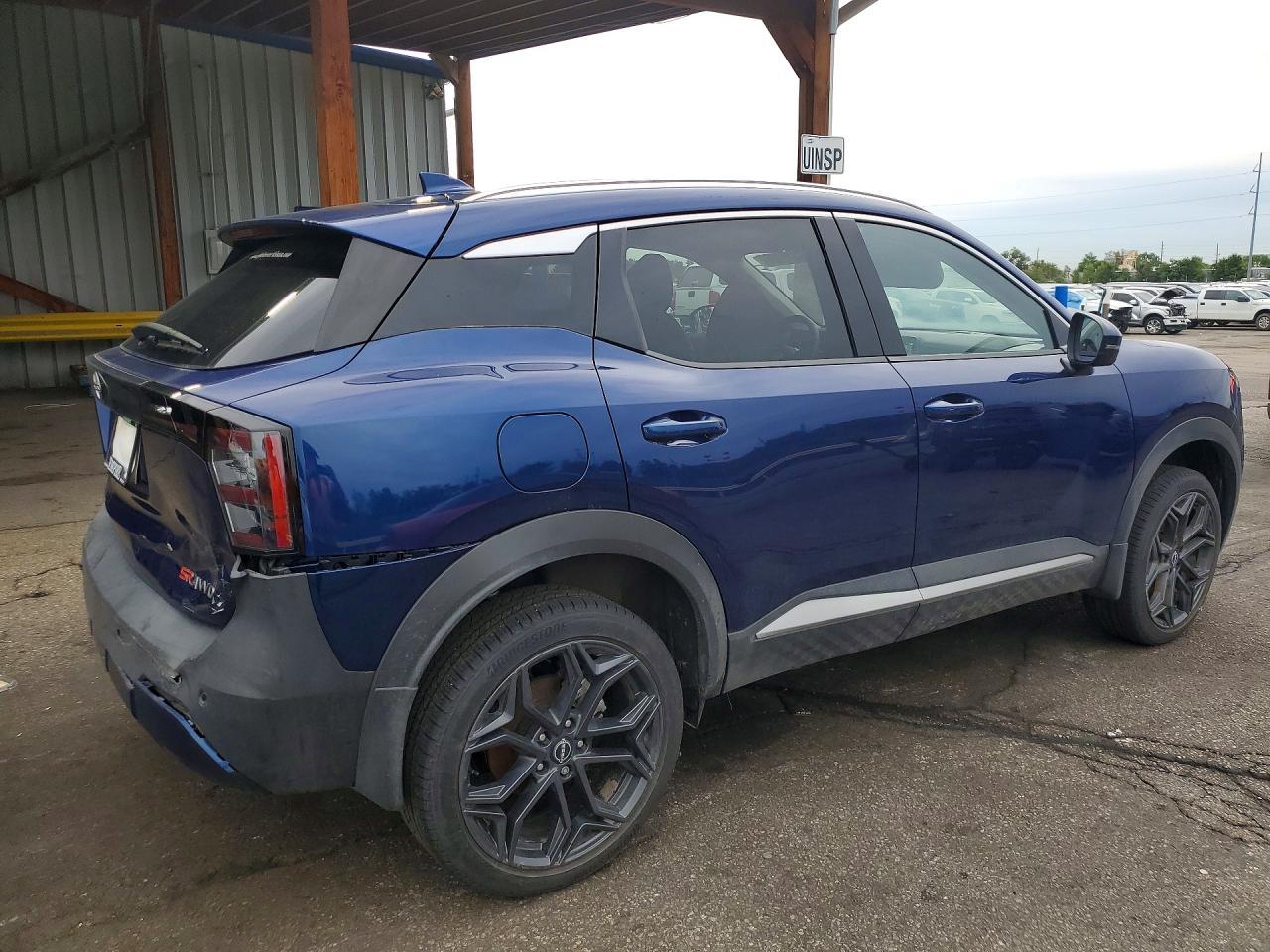 2025 Nissan Kicks Sr - Image 3