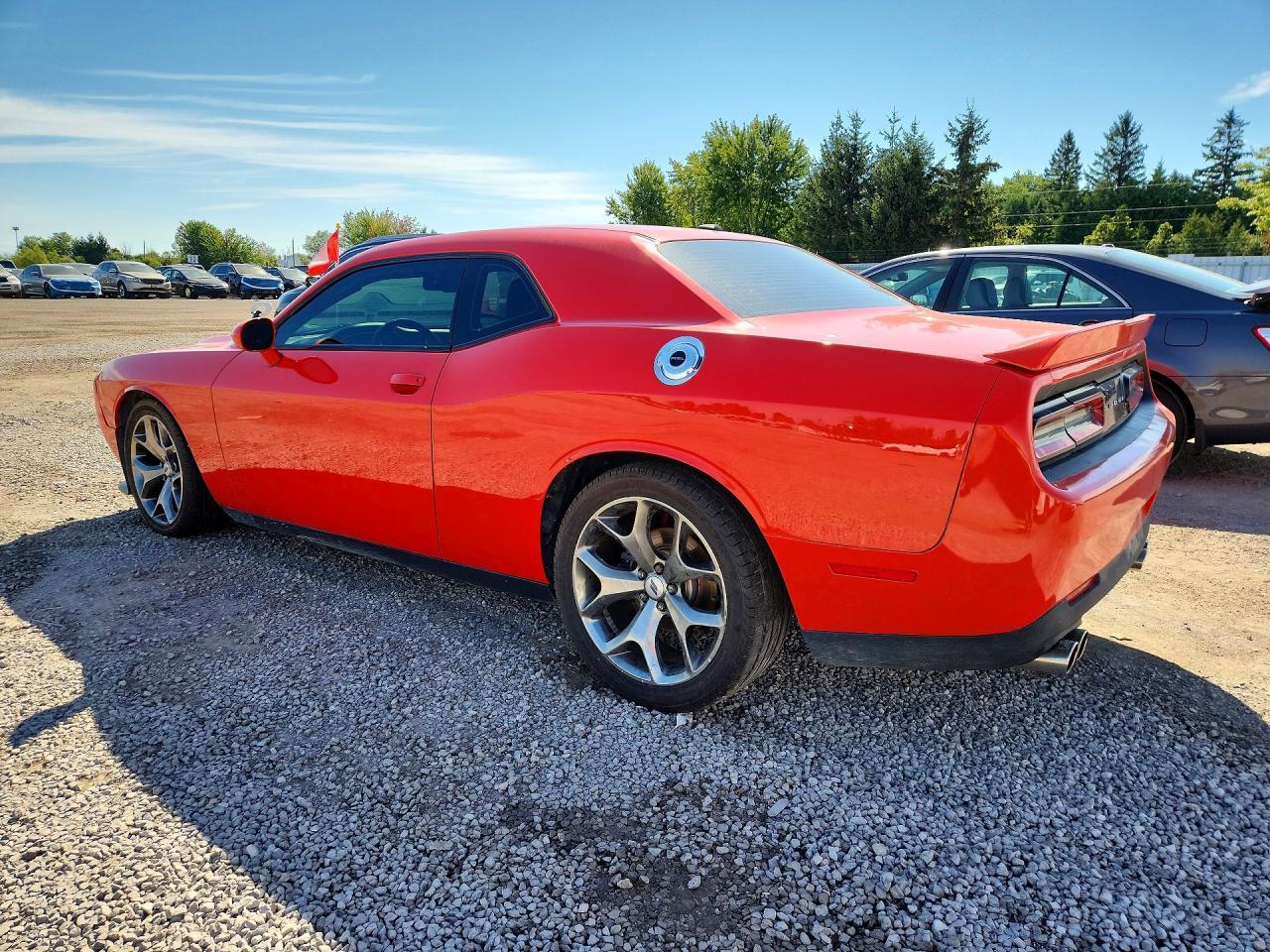 2017 Dodge Challenger Sxt - Фото 2