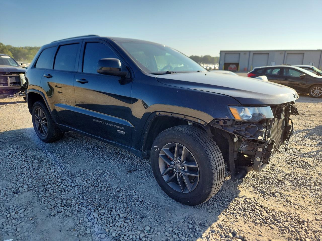 2016 Jeep Grand Cherokee Laredo - Фото 4