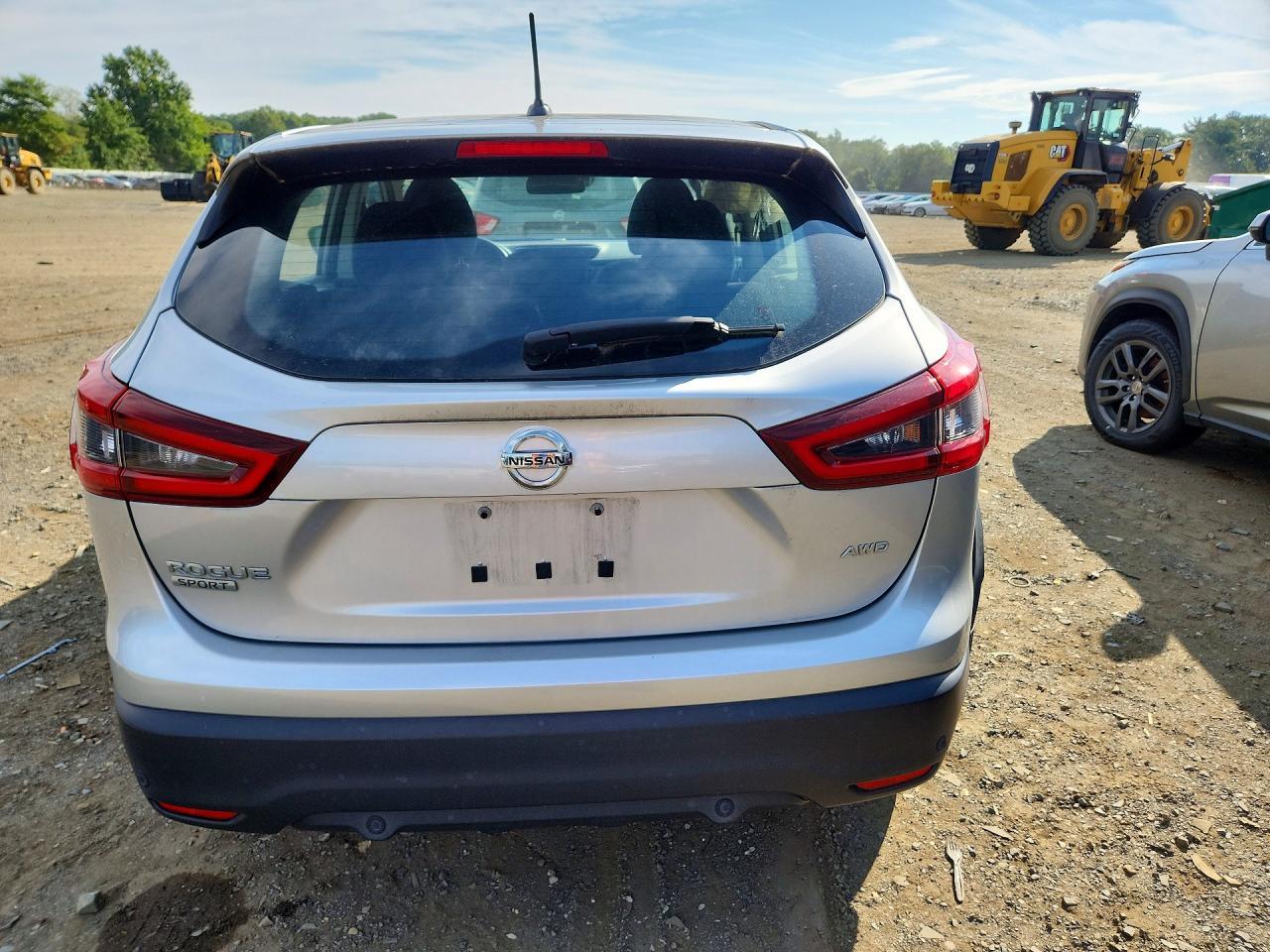2020 Nissan Rogue Sport S - Image 6