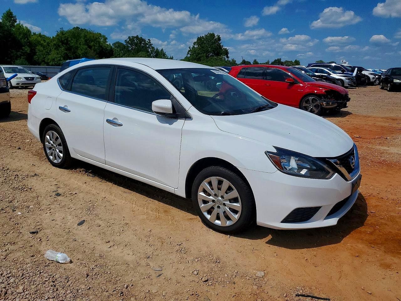 2018 Nissan Sentra S - Image 4