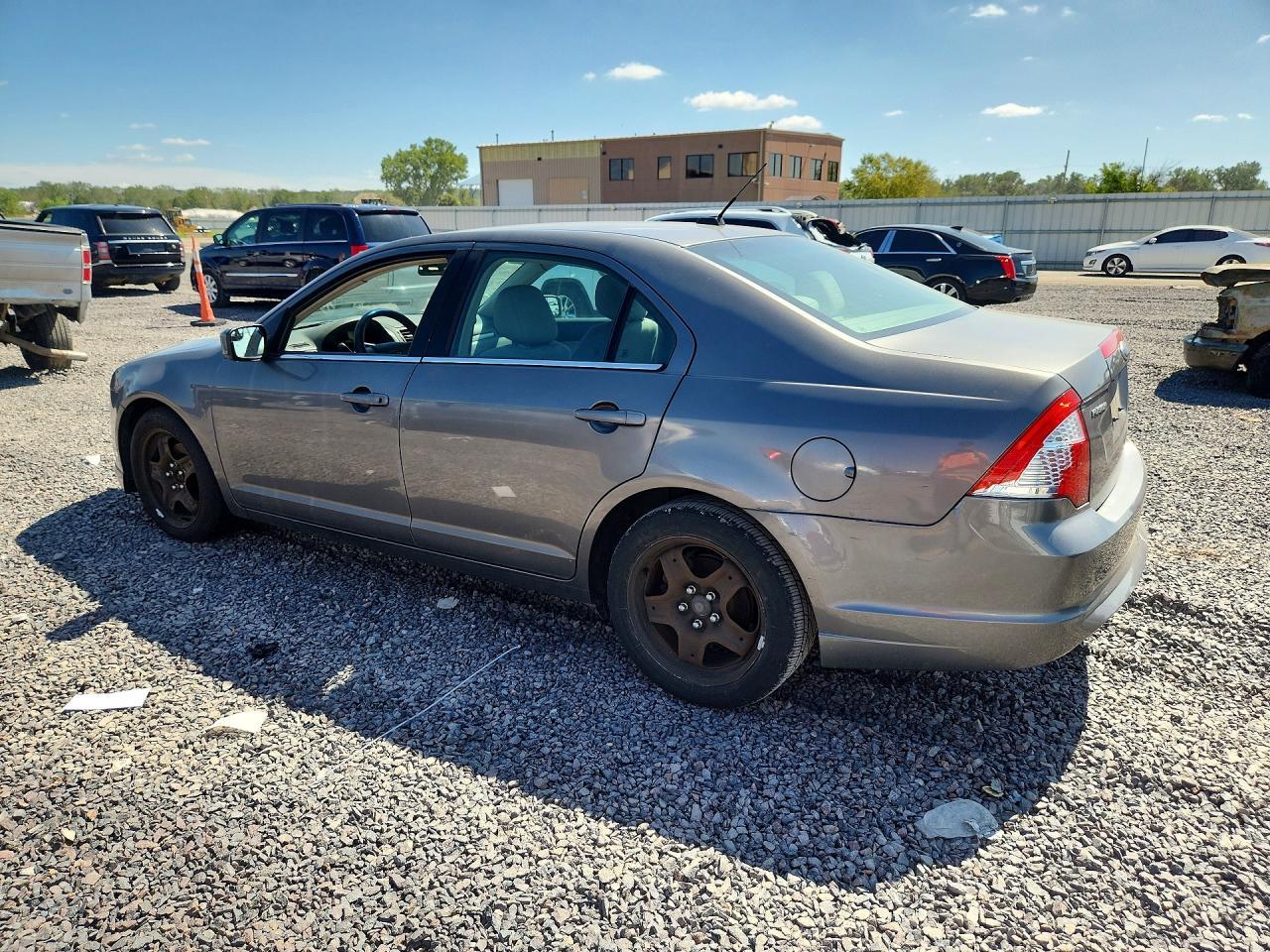 2011 Ford Fusion Se - Image 2