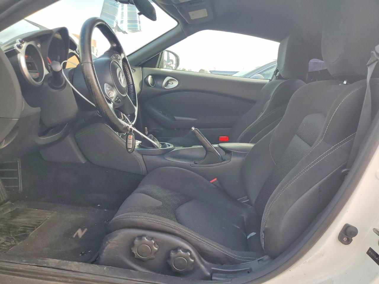 2018 Nissan 370Z Base - Фото 7