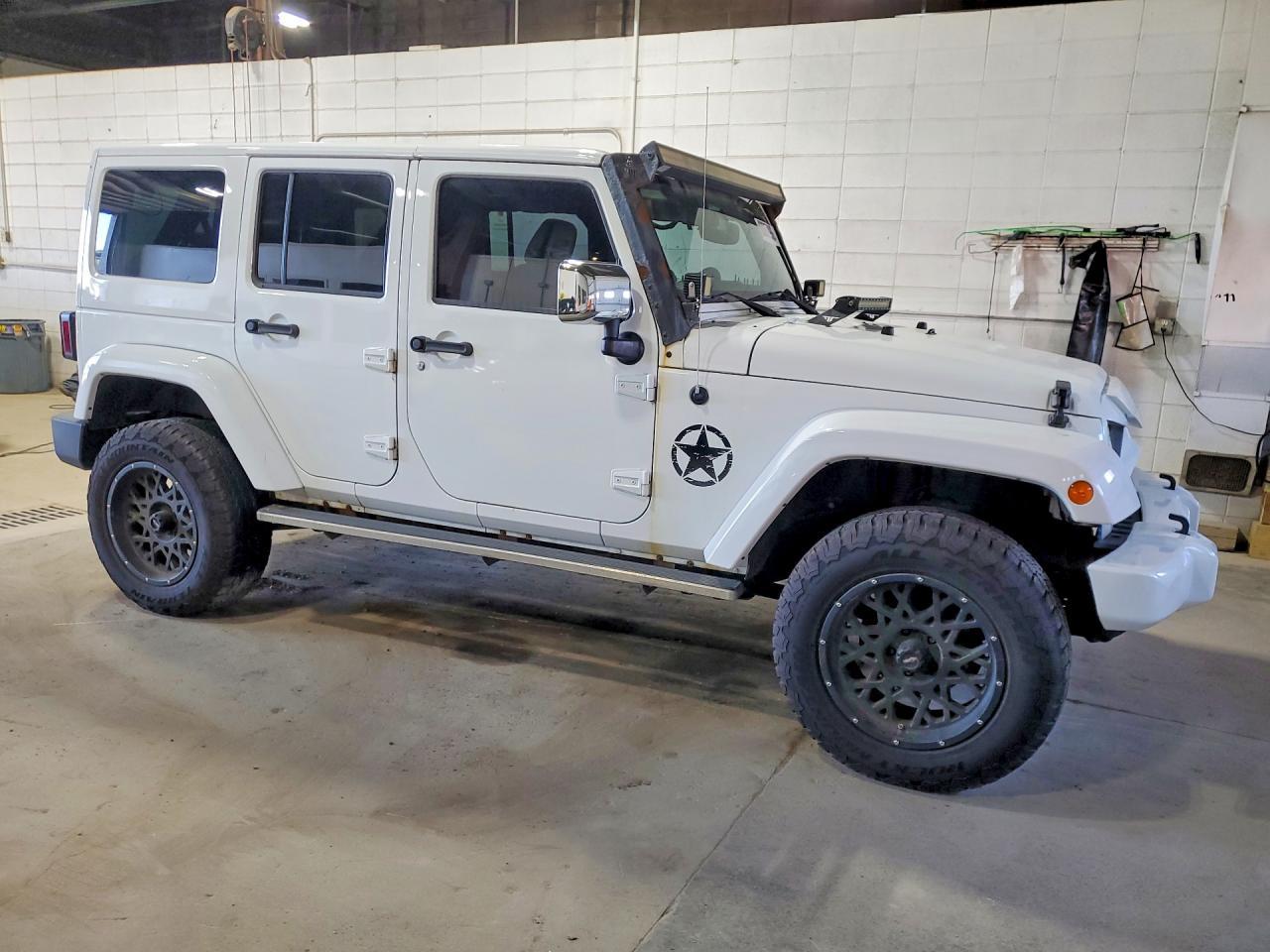 2011 Jeep Wrangler Unlimited Sahara - Image 4