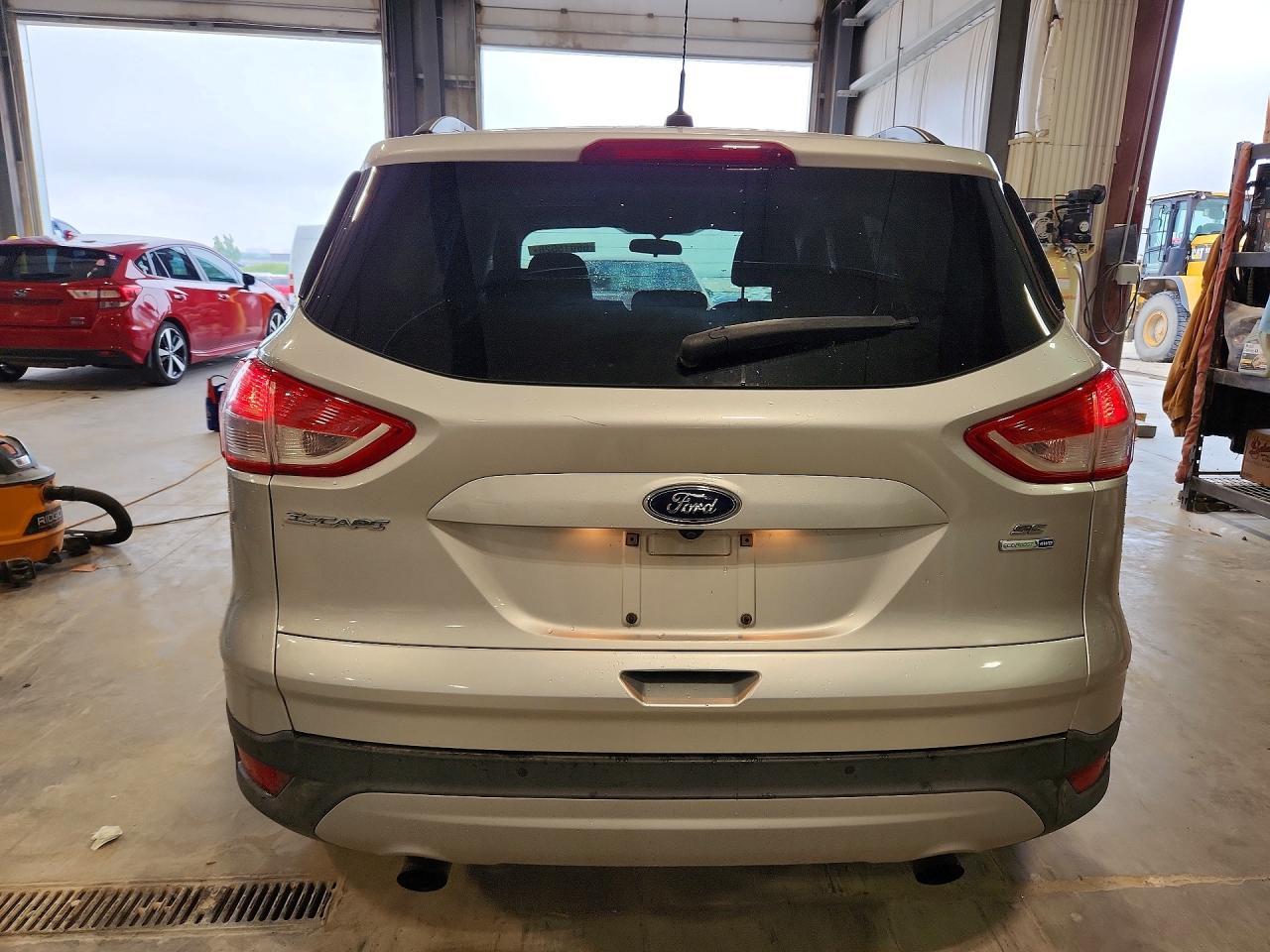 2016 Ford Escape Se - Фото 6