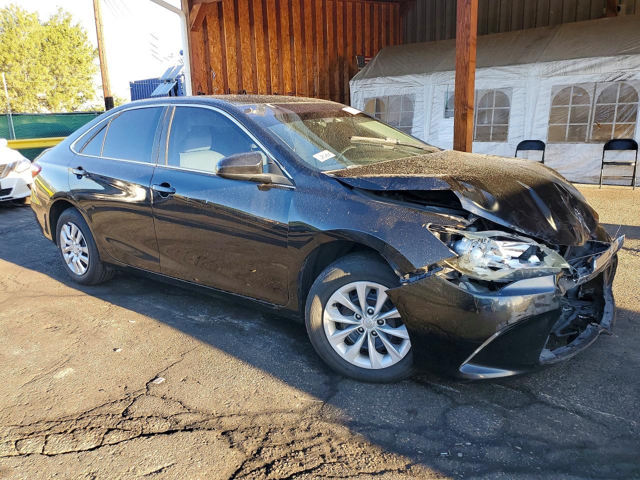 2016 Toyota Camry Le - Фото 4