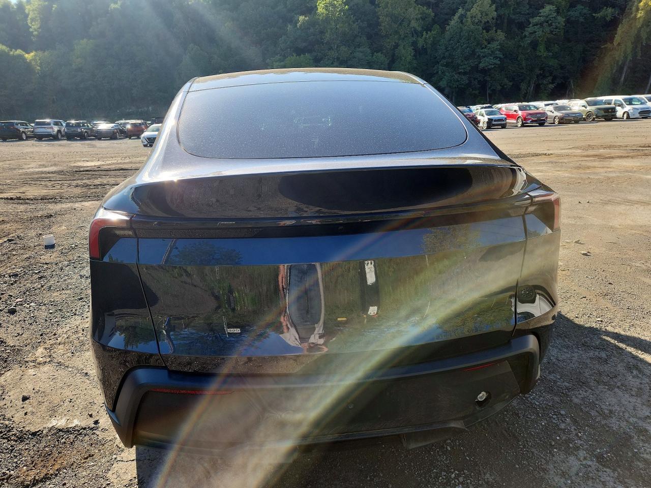 2026 Tesla Model Y - Фото 6