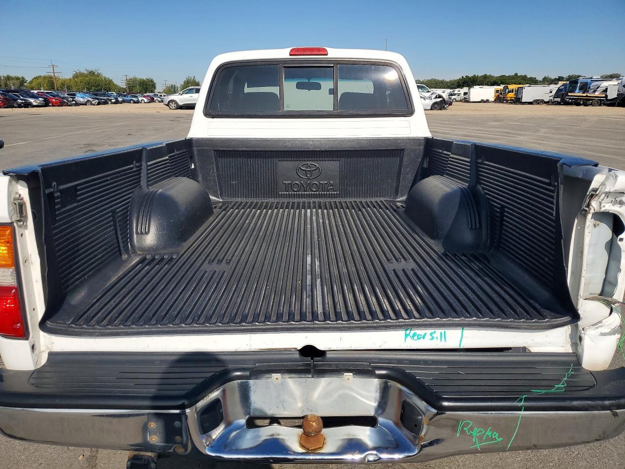 2002 Toyota Tacoma - Image 6