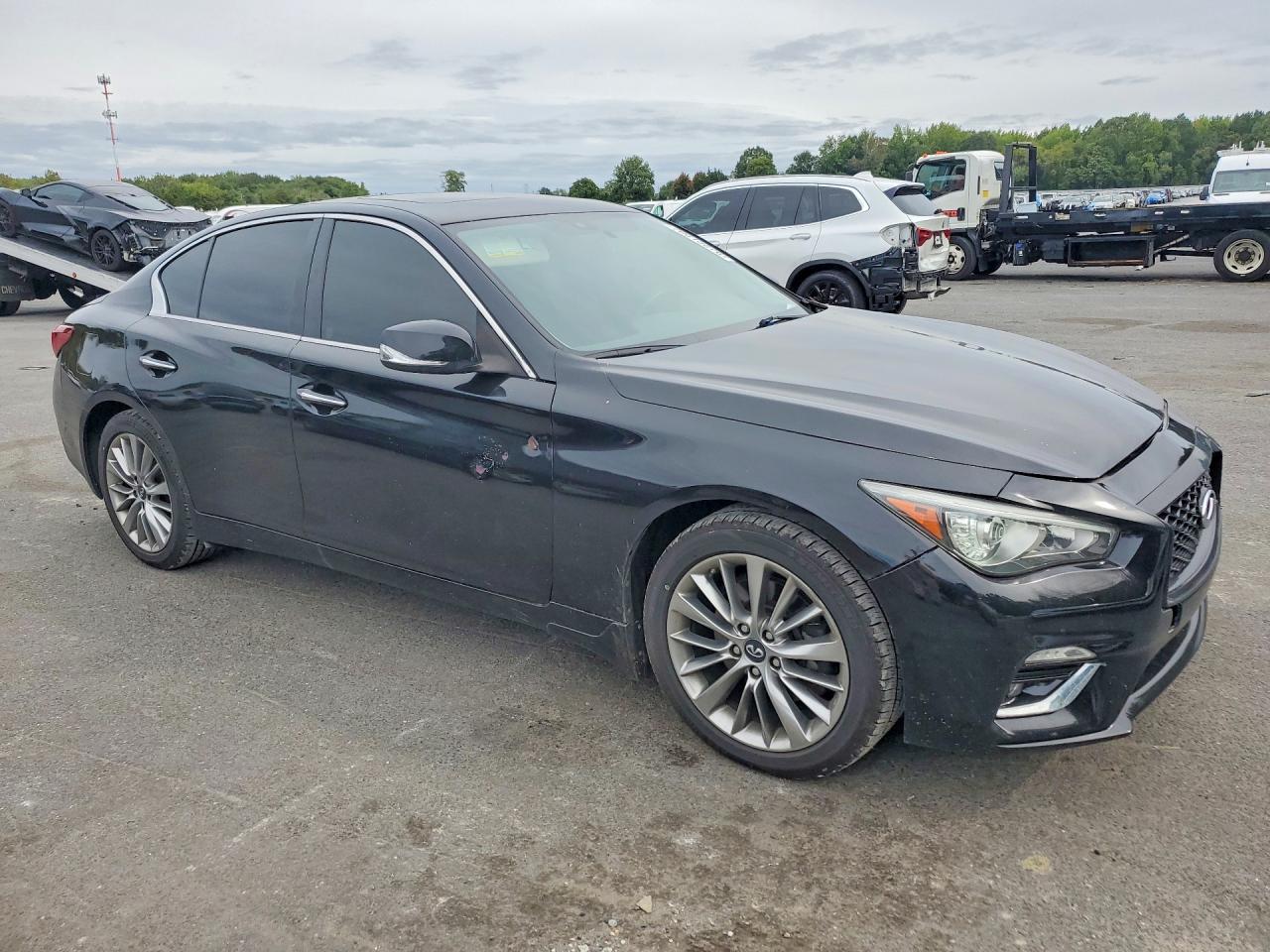 2018 Infiniti Q50 3.0T Luxe - Фото 4