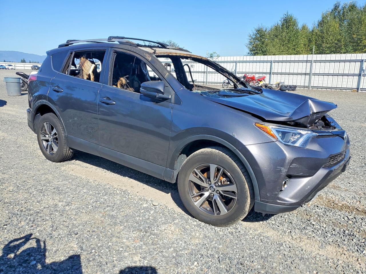 2016 Toyota Rav4 Xle - Image 4