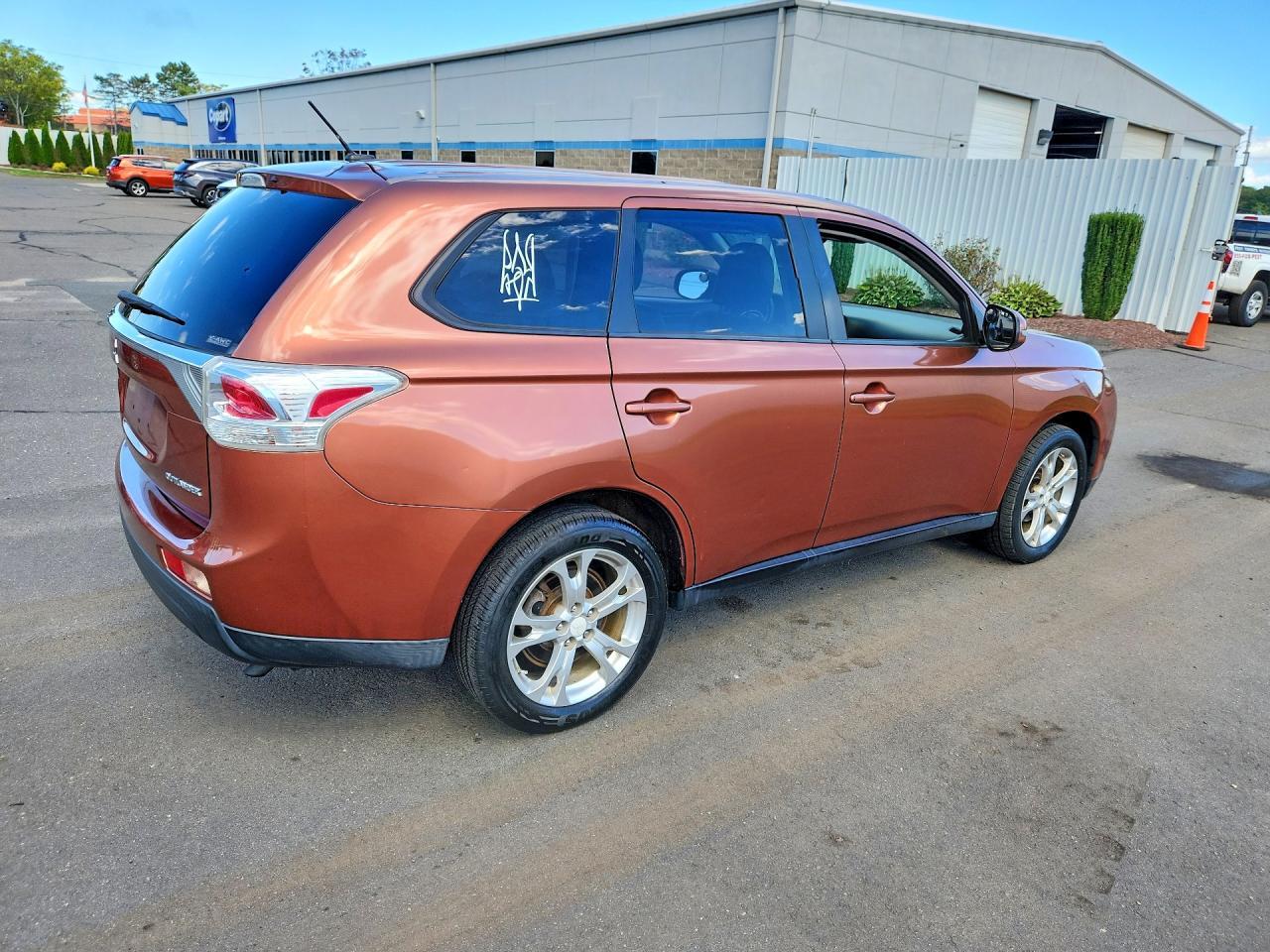 2014 Mitsubishi Outlander Se - Фото 3