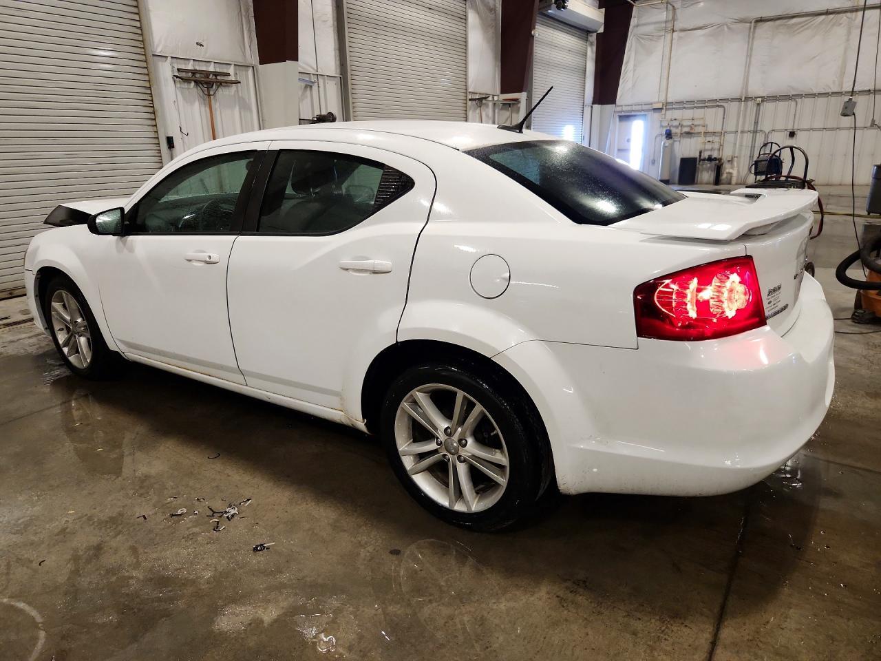 2014 Dodge Avenger Se - Фото 2