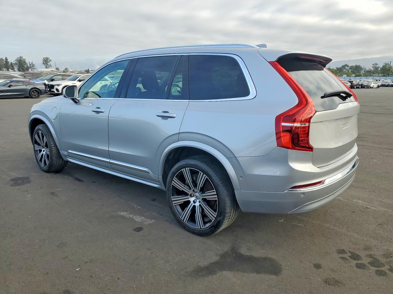 2024 Volvo Xc90 Plus - Фото 2