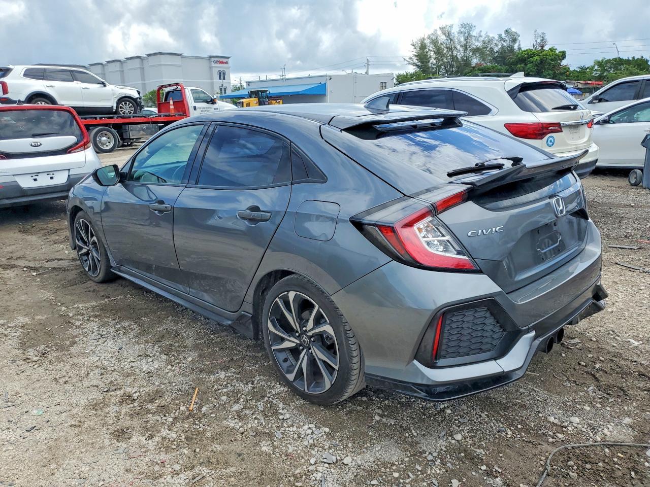 2019 Honda Civic Sport - Фото 2