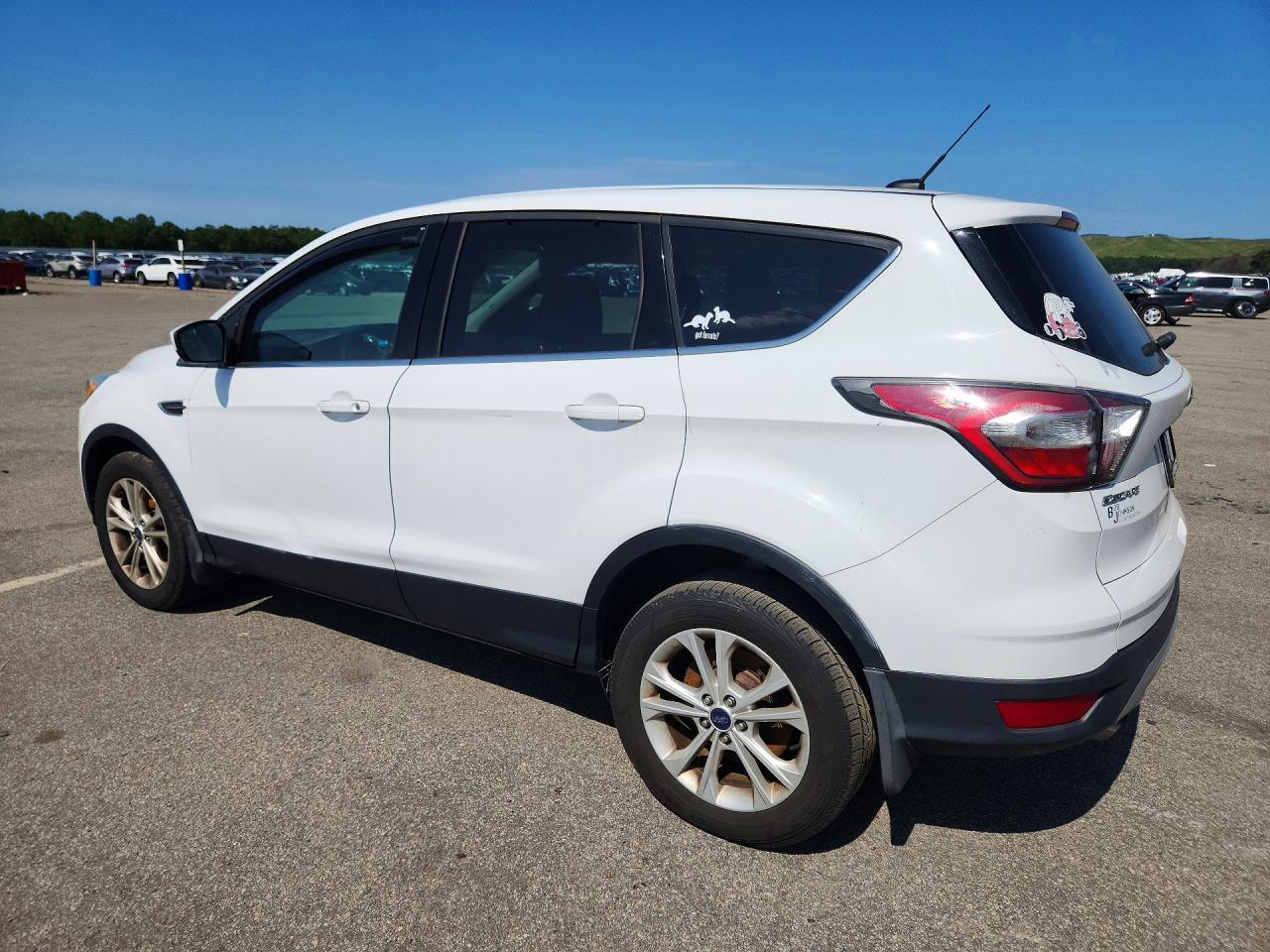 2017 Ford Escape Se - Фото 2
