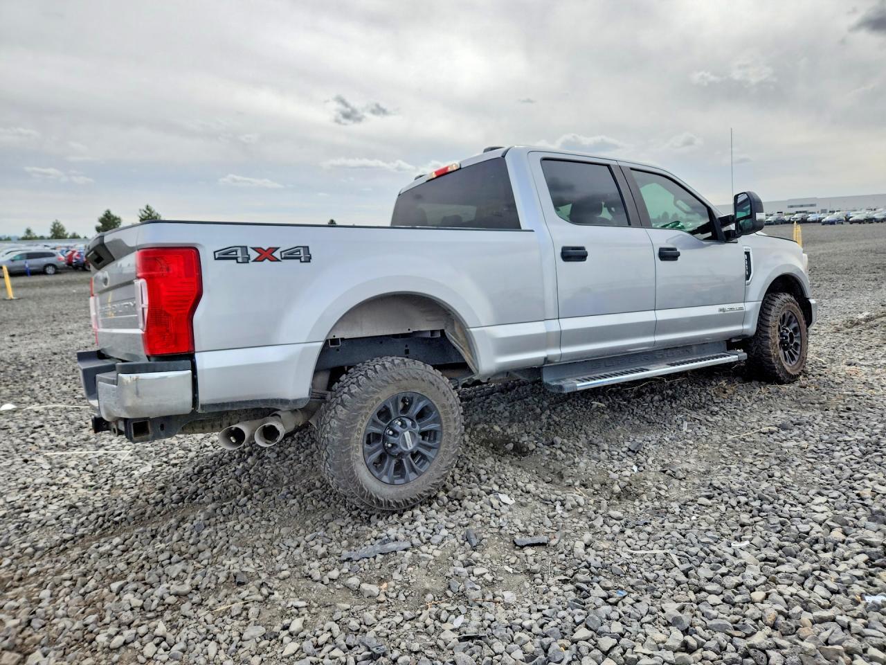 2020 Ford F250 Super Duty - Фото 3