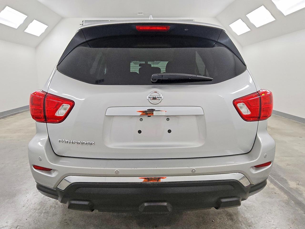 2019 Nissan Pathfinder S - Фото 6