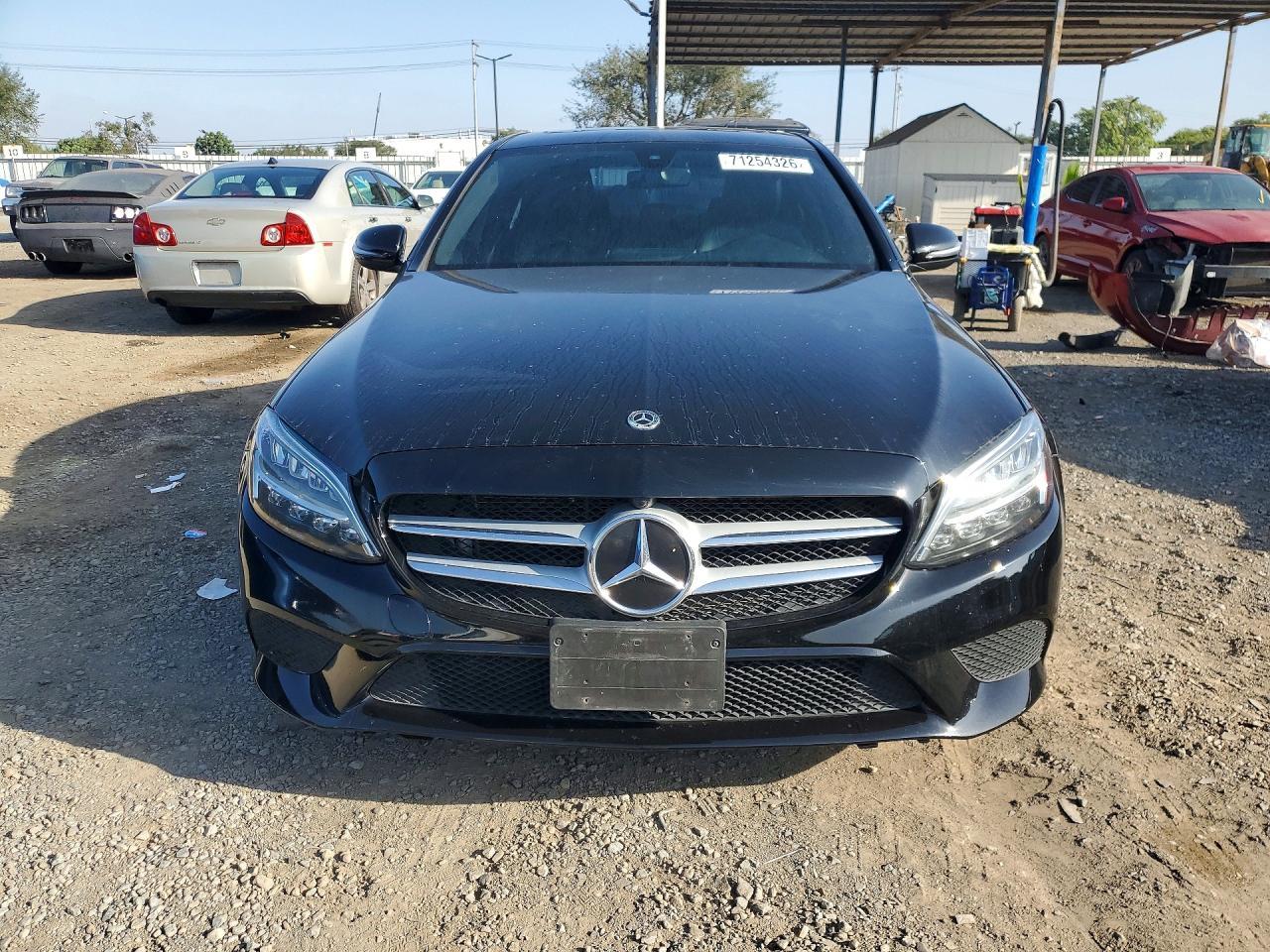 2021 Mercedes-Benz C 300 - Фото 5